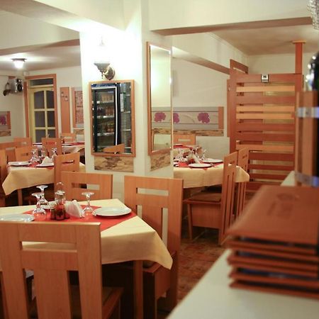 Pension Varadia Орадя Екстер'єр фото
