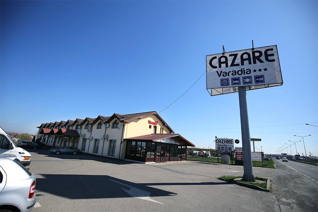 Pension Varadia Орадя Екстер'єр фото
